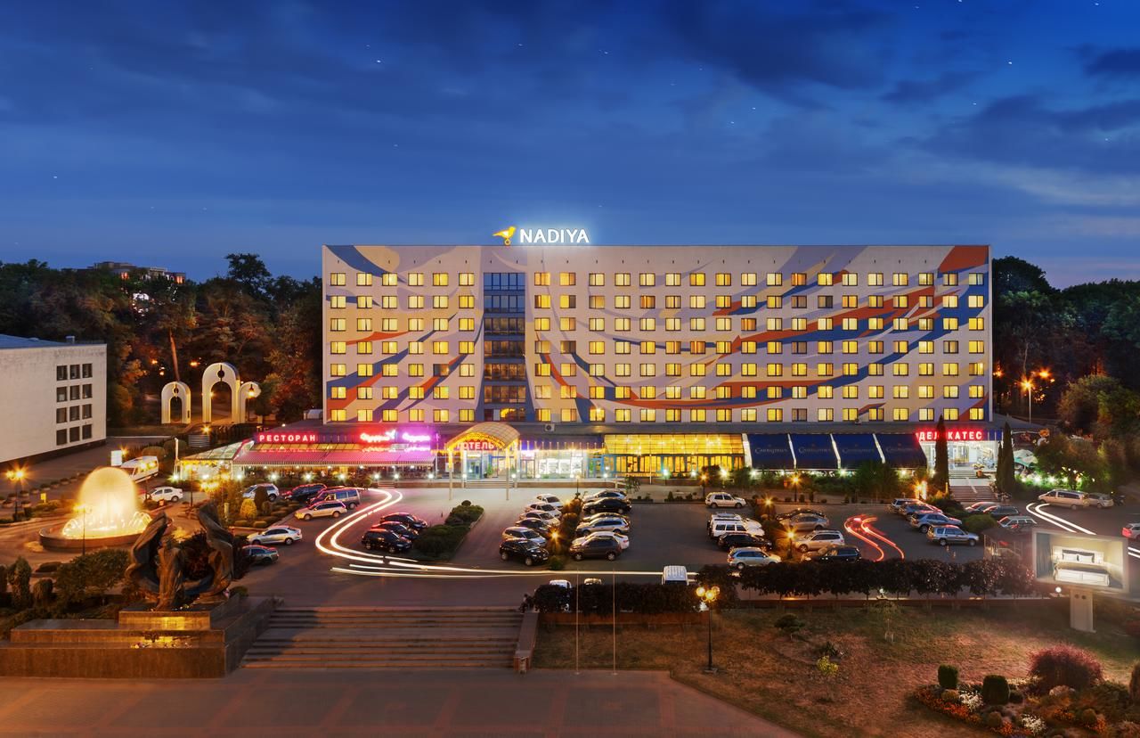 Отель Nadiya Hotel Ивано-Франковск