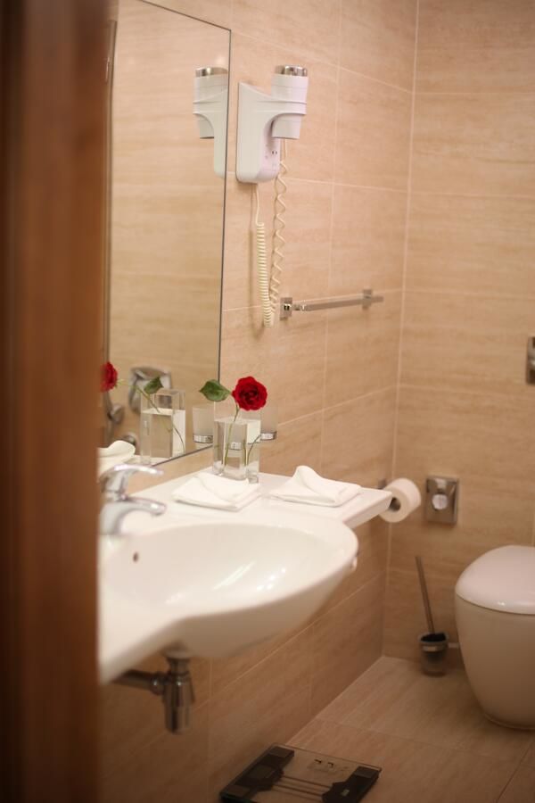 Отель Nadiya Hotel Ивано-Франковск-36